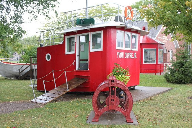 Wheelhouse of the tug Yvon Dupre Jr